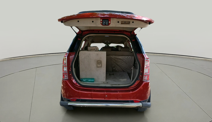 2016 Mahindra XUV500 W8, Diesel, Manual, 1,23,224 km, exterior