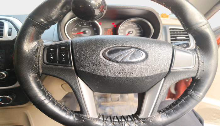 2017 Mahindra TUV300 T8, Diesel, Manual, 94,767 km, interior