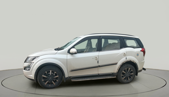 2019 Mahindra XUV500 W11, Diesel, Manual, 1,10,489 km, exterior