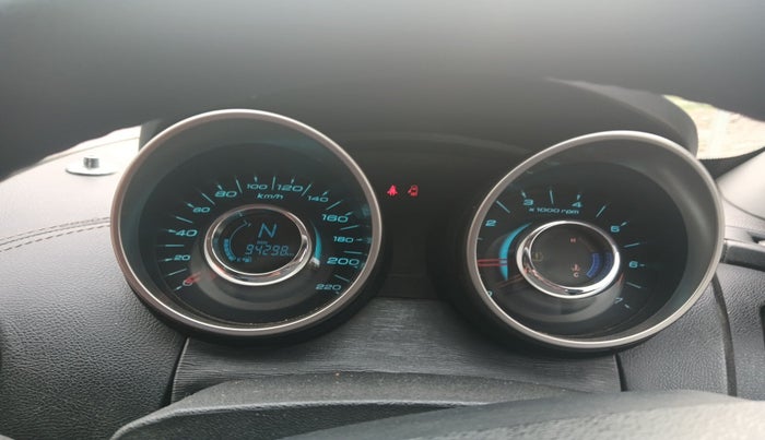 2019 Mahindra XUV500 W11, Diesel, Manual, 1,10,489 km, interior