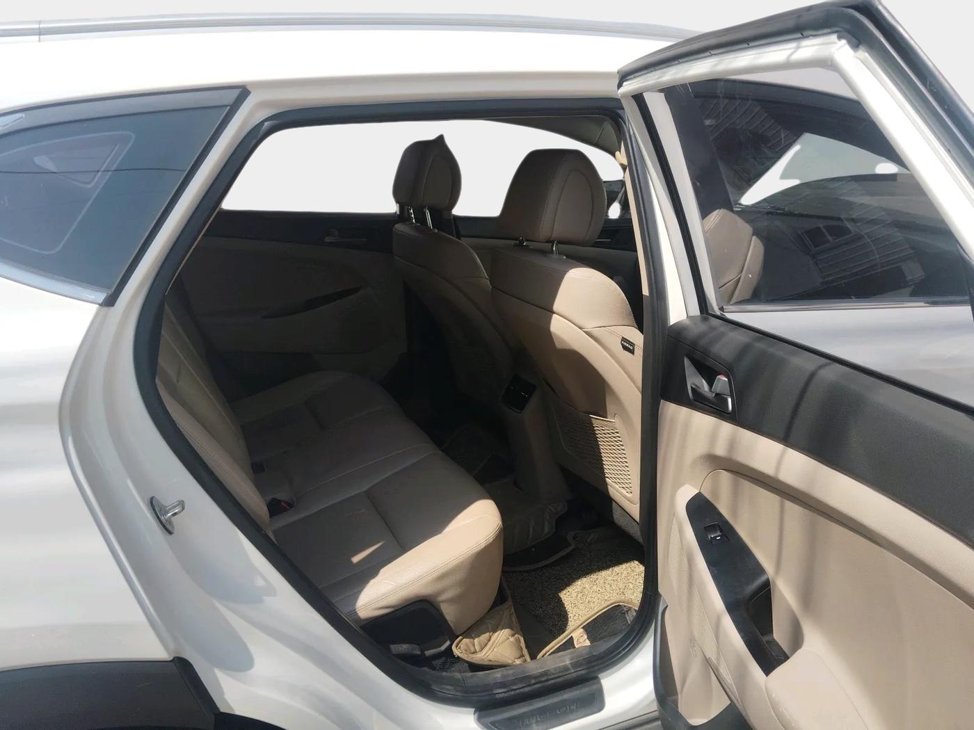 2018 Hyundai Tucson GLS 4WD AT DIESEL, Diesel, Automatic, 1,18,045 km, interior