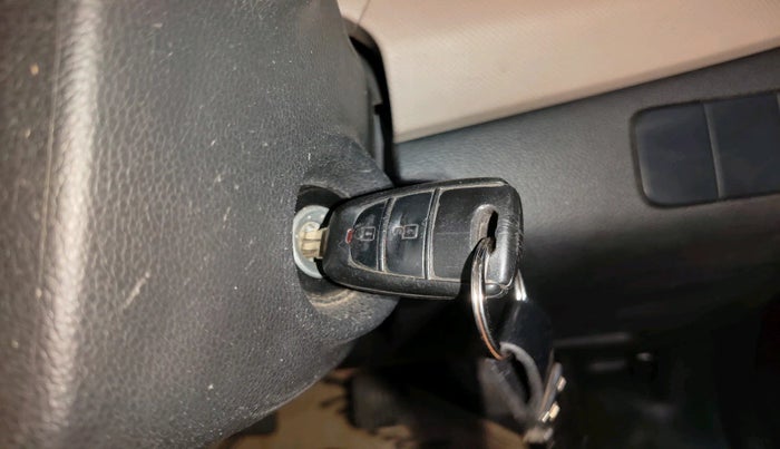 2016 Hyundai Grand i10 MAGNA 1.1 CRDI, Diesel, Manual, 1,18,696 km, interior