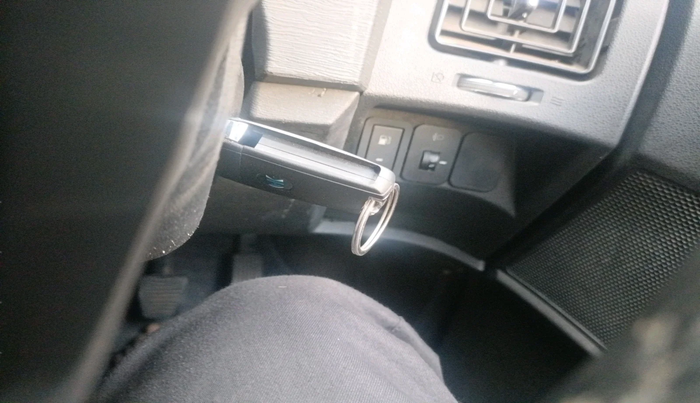 2018 Mahindra XUV500 W6, Diesel, Manual, 45,660 km, interior