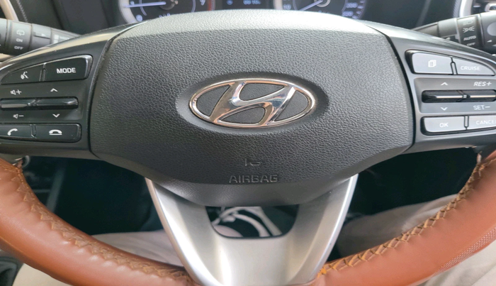 2019 Hyundai VENUE SX 1.0 (O) TURBO, Petrol, Manual, 52,658 km, interior