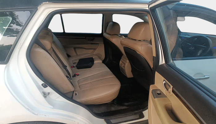 2011 Hyundai Santa Fe 2 WD, Diesel, Manual, 1,36,132 km, interior