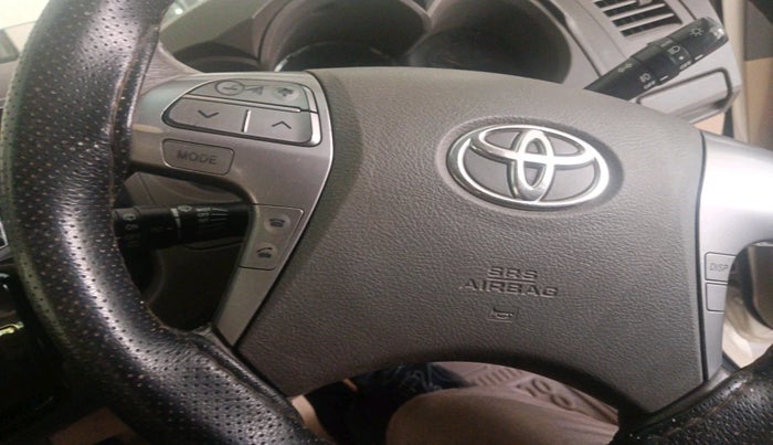 2013 Toyota Fortuner 3.0 4X4 MT, Diesel, Manual, 1,16,638 km, interior