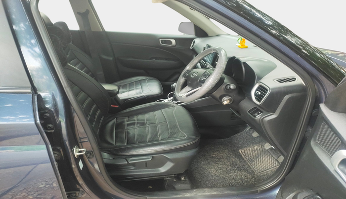 2020 Hyundai VENUE SX 1.0 TURBO, Petrol, Manual, 69,453 km, interior