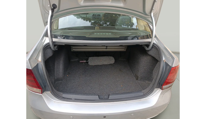 2011 Volkswagen Vento HIGHLINE DIESEL 1.6, Diesel, Manual, 65,531 km, exterior