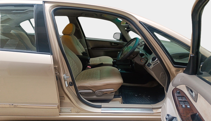 2010 Maruti SX4 ZXI, Petrol, Manual, 1,07,599 km, interior