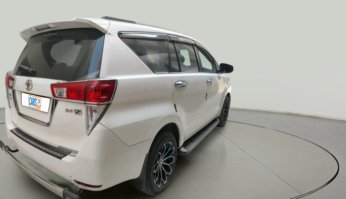 2016 Toyota Innova Crysta 2.4 ZX 7 STR, Diesel, Manual, 1,59,405 km, exterior