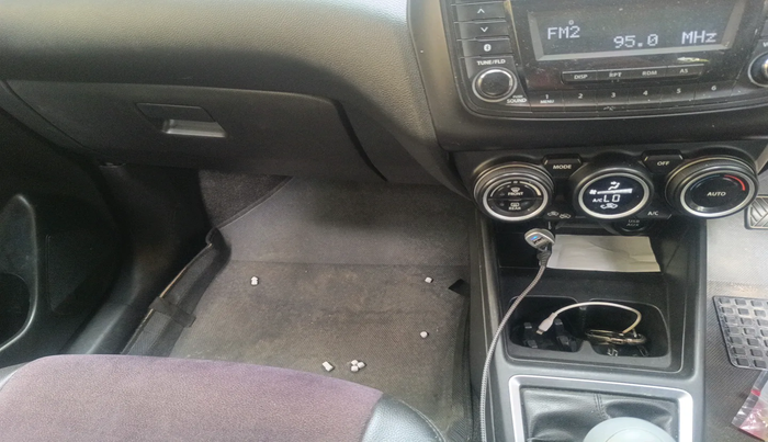 2018 Maruti Swift ZXI, Petrol, Manual, 74,596 km, interior