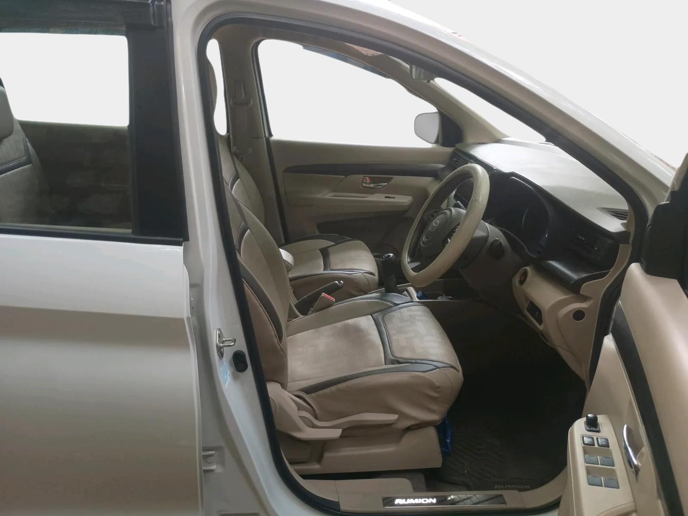 2024 Toyota RUMION G MT, Petrol, Manual, 12,037 km, interior