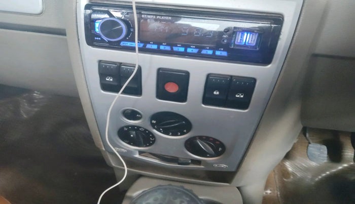 2011 Mahindra Verito 1.5 D4 BS III, Diesel, Manual, 2,90,962 km, interior