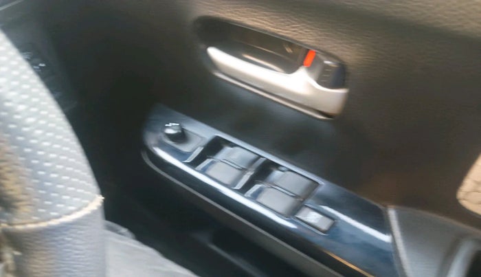 2017 Maruti Wagon R 1.0 VXI AMT, Petrol, Automatic, 13,860 km, interior