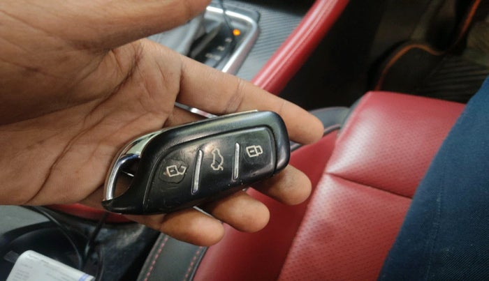 2021 MG ASTOR SAVVY 1.3 TURBO AT S RED, Petrol, Automatic, 52,079 km, interior