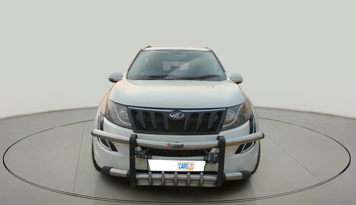 2016 Mahindra XUV500 W4, Diesel, Manual, 1,99,287 km, exterior