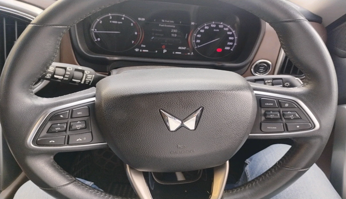 2023 Mahindra SCORPIO-N Z8 L DIESEL AT 2WD 7 STR, Diesel, Automatic, 46,347 km, interior