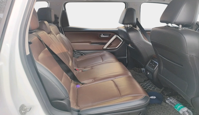 2023 Mahindra SCORPIO-N Z8 L DIESEL AT 2WD 7 STR, Diesel, Automatic, 46,347 km, interior