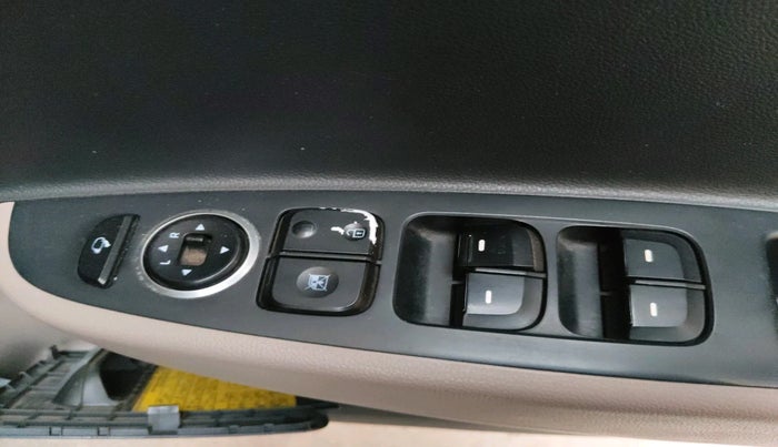 2015 Hyundai Grand i10 ASTA 1.2 KAPPA VTVT, Petrol, Manual, 75,567 km, interior