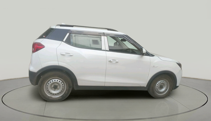 2024 Mahindra XUV300 W4 1.2 PETROL, Petrol, Manual, 12,902 km, exterior