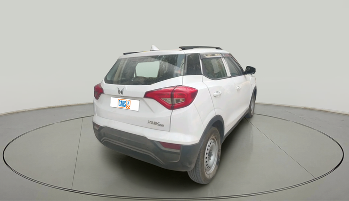 2024 Mahindra XUV300 W4 1.2 PETROL, Petrol, Manual, 12,902 km, exterior