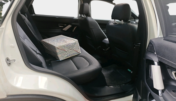 2024 Tata Harrier FEARLESS PLUS DUAL TONE AT, Diesel, Automatic, 27,694 km, interior