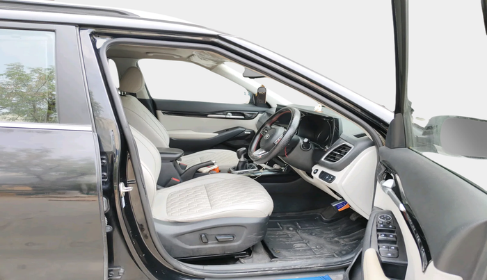 2021 KIA SELTOS HTX PLUS 1.5 DIESEL, Diesel, Manual, 1,29,026 km, interior