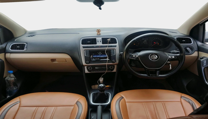 2016 Volkswagen Polo HIGHLINE1.2L, Petrol, Manual, 85,744 km, interior