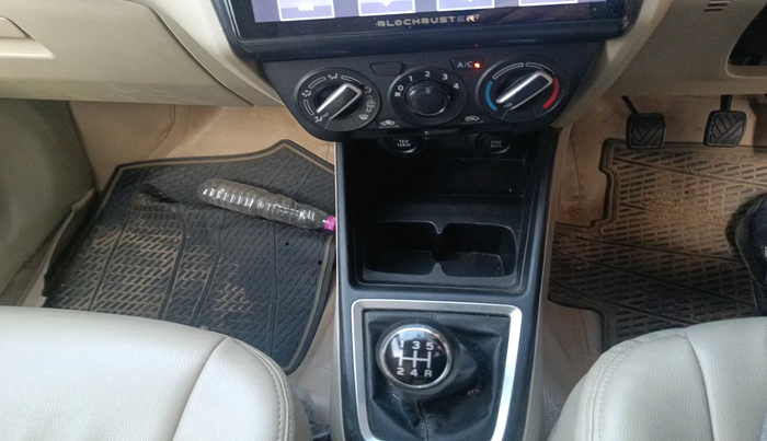 2022 Maruti Dzire VXI, Petrol, Manual, 34,092 km, interior