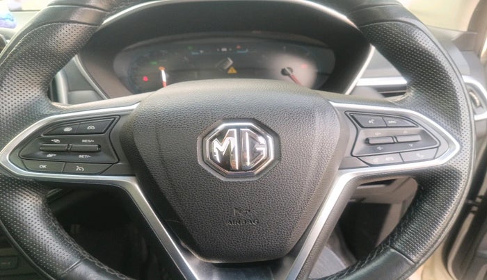 2020 MG HECTOR SHARP 2.0 DIESEL DUAL TONE, Diesel, Manual, 1,49,489 km, interior