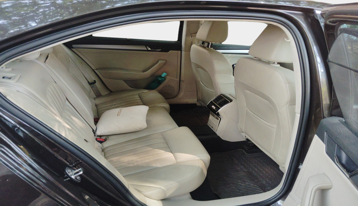 2017 Skoda Superb STYLE 1.8 TSI AT, Petrol, Automatic, 79,000 km, interior