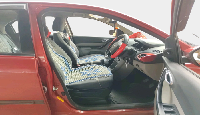 2018 Tata Tiago XZ PETROL, Petrol, Manual, 70,624 km, interior