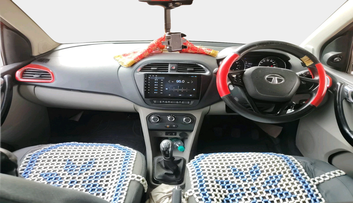 2018 Tata Tiago XZ PETROL, Petrol, Manual, 70,624 km, interior