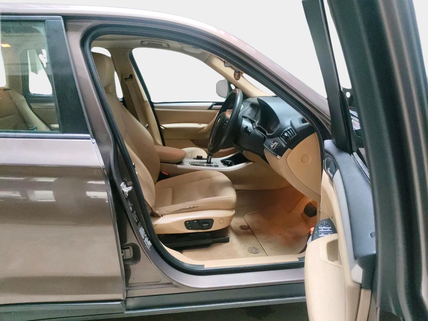 2013 BMW X3 XDRIVE 20D, Diesel, Automatic, 1,58,257 km, interior
