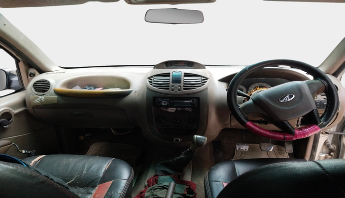 2010 Mahindra Xylo E4, Diesel, Manual, 1,40,912 km, interior