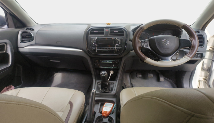 2016 Maruti Vitara Brezza ZDI, Diesel, Manual, 1,34,446 km, interior