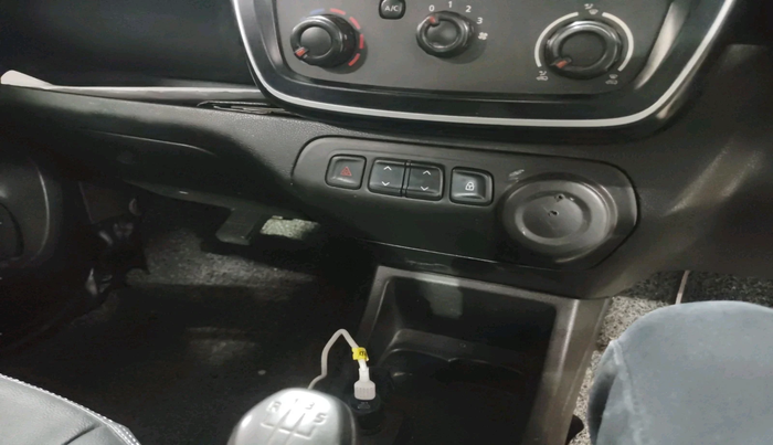 2019 Renault Kwid RXL, Petrol, Manual, 92,652 km, interior