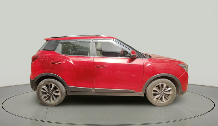 2020 Mahindra XUV300 W8 (O) 1.5 DIESEL AMT, Diesel, Automatic, 46,890 km, exterior