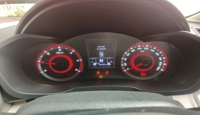 2020 Mahindra XUV300 W8 (O) 1.5 DIESEL AMT, Diesel, Automatic, 46,890 km, interior