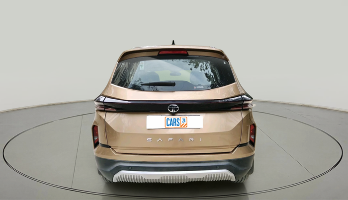 2024 Tata Safari ACCOMPLISHED PLUS DUAL TONE AT, Diesel, Automatic, 35,387 km, exterior