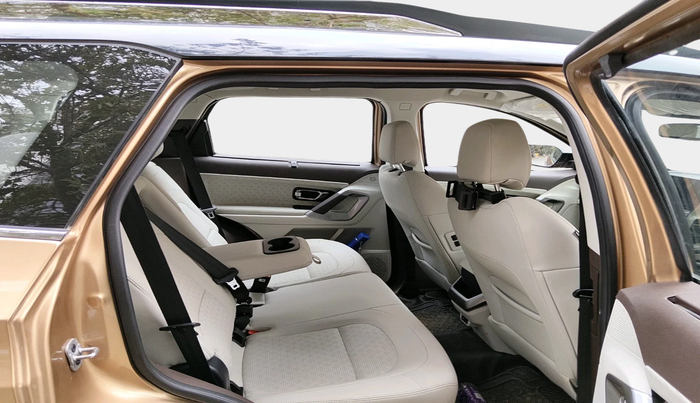 2024 Tata Safari ACCOMPLISHED PLUS DUAL TONE AT, Diesel, Automatic, 35,387 km, interior