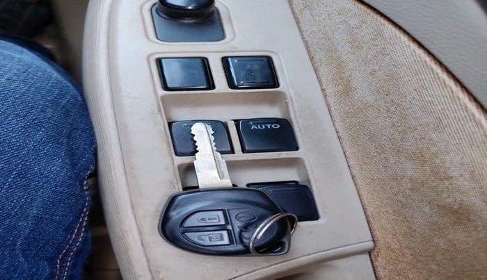 2017 Maruti Dzire VXI, Petrol, Manual, 80,758 km, interior