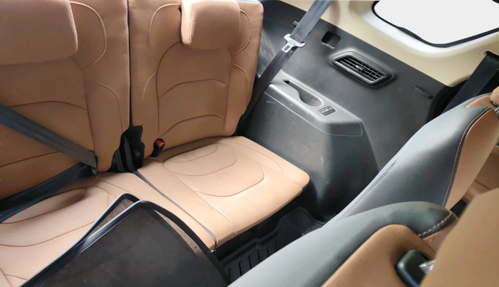 2024 MG HECTOR PLUS SHARP PRO 2.0 TURBO DIESEL 6 STR, Diesel, Manual, 33,694 km, interior