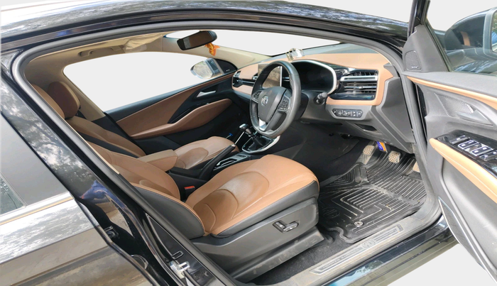 2024 MG HECTOR PLUS SHARP PRO 2.0 TURBO DIESEL 6 STR, Diesel, Manual, 33,694 km, interior