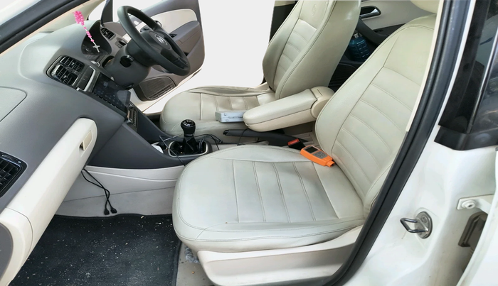 2013 Volkswagen Vento COMFORTLINE DIESEL 1.6, Diesel, Manual, 1,03,269 km, interior