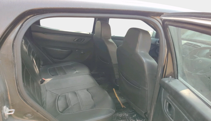 2017 Renault Kwid RXL 1.0, Petrol, Manual, 1,00,104 km, interior