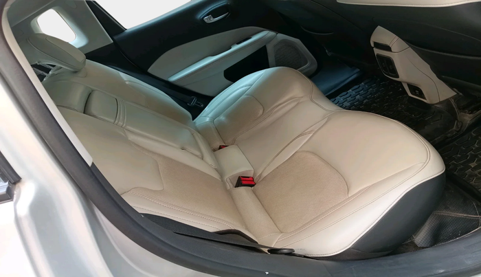 2017 Jeep Compass LIMITED 2.0 DIESEL 4X4, Diesel, Manual, 1,50,953 km, interior