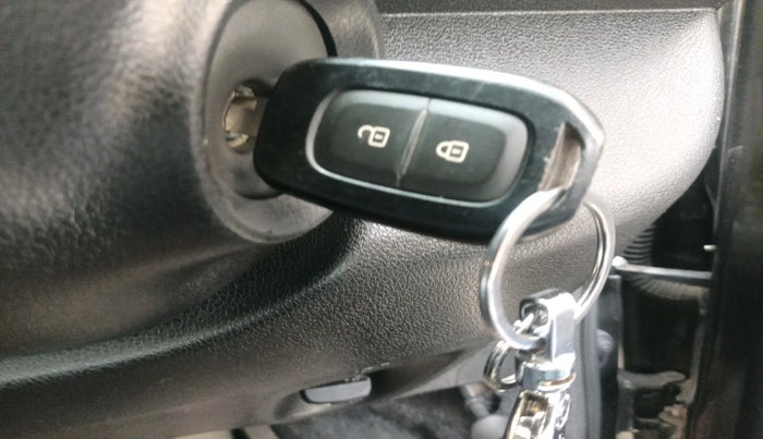 2019 Renault Kwid RXT 1.0 AMT (O), Petrol, Automatic, 41,493 km, interior