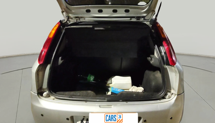 2011 Fiat Grand Punto EMOTION PACK 1.3, Diesel, Manual, 1,27,668 km, exterior