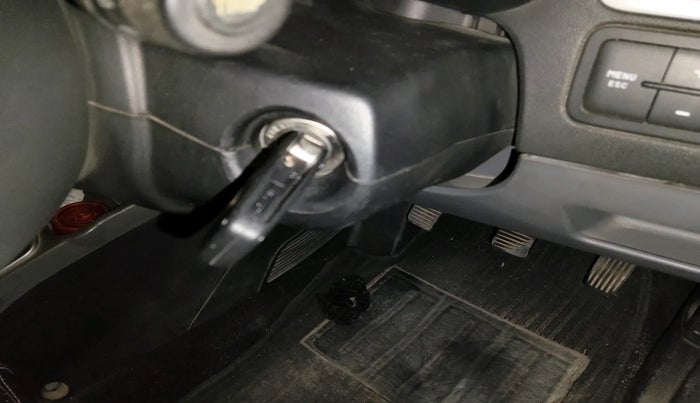 2011 Fiat Grand Punto EMOTION PACK 1.3, Diesel, Manual, 1,27,668 km, interior